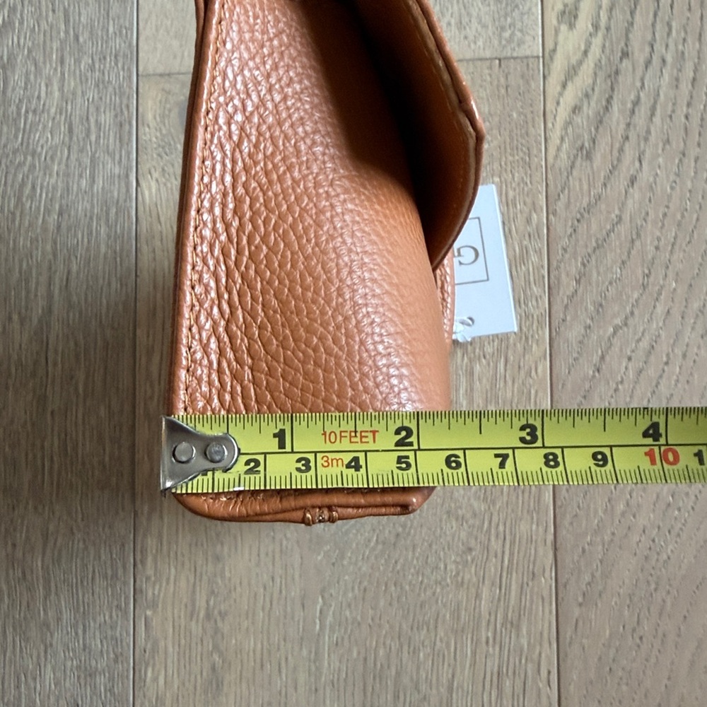 German Fuentes GF Camel Leather Wristlet Handbag - Picture 14 of 14